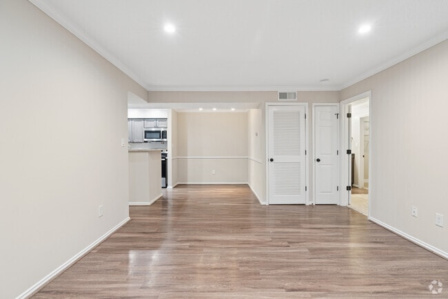 2BR, 2BA - 1,100SF - Living Room
