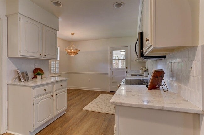 Photo - 3047 Newmarket Dr