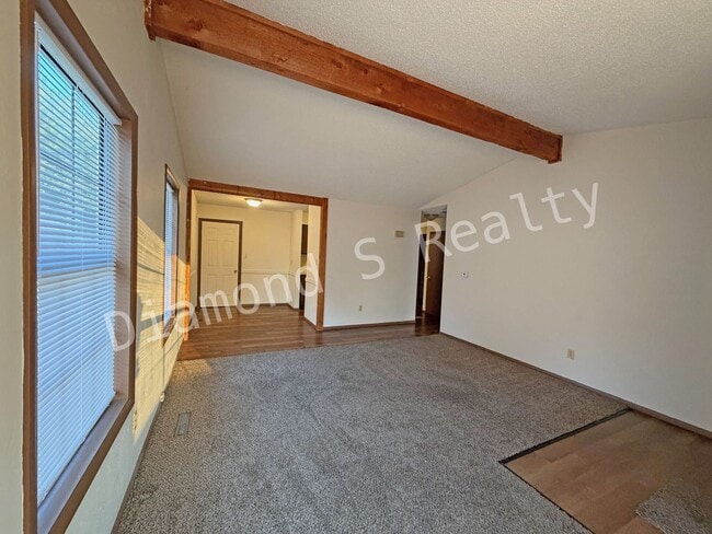 Photo - 1523-1523 N Clay Ave Unit 1521 N Clay Ave