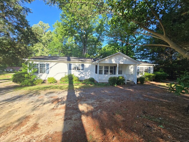 New Listing!! - New Listing!! House