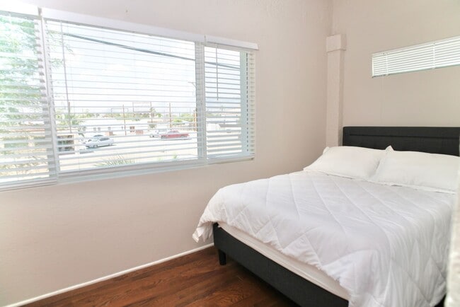 Photo - 2 Bedroom 1 Bath Close to 4th Ave and Down... Unit 16