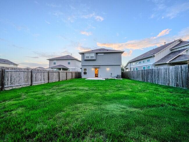 10613 Harwood Overlook Cove