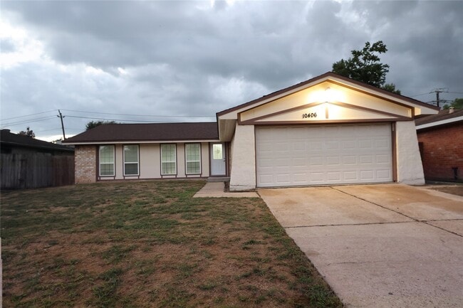 Building Photo - 10406 Townhall Ln