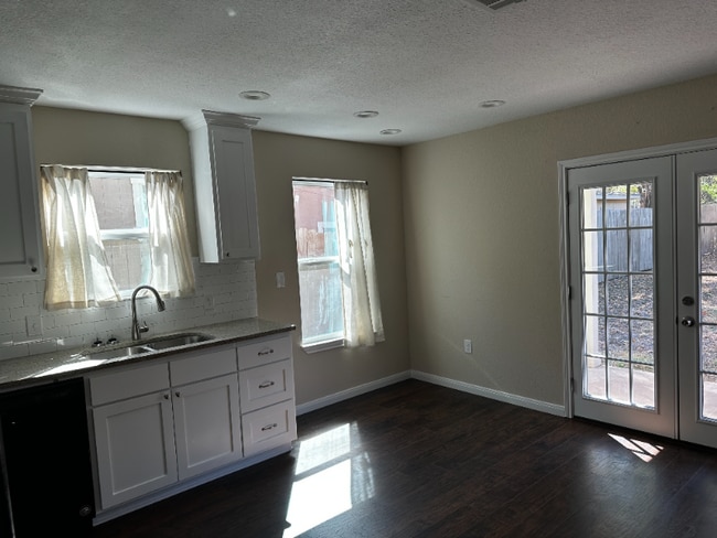 Photo - 804 N 10th St