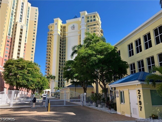 2797 First St Unit 804