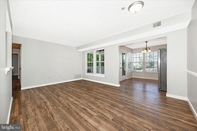 Photo - 615 Himes Ave Unidad 108