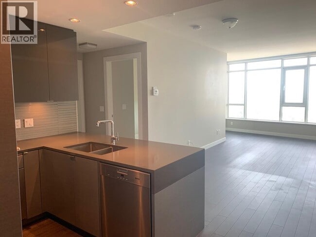 Photo - 4508 Hazel St Unité 27xx