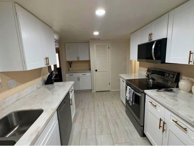 Photo - 10210 W Burns Dr
