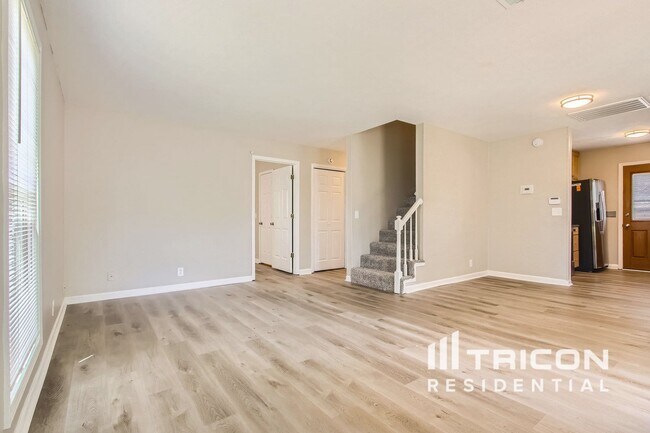 Photo - 426 Kinsey Blvd