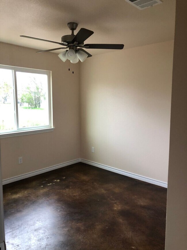 509 College St Unit B