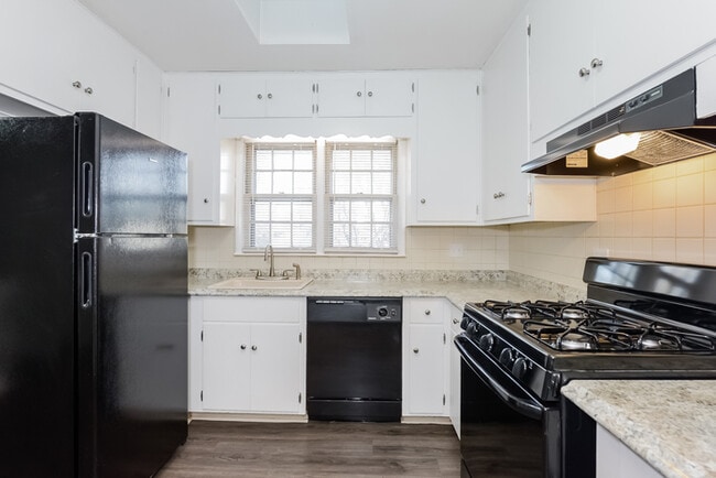 Photo - 3800 Ruysser Rd