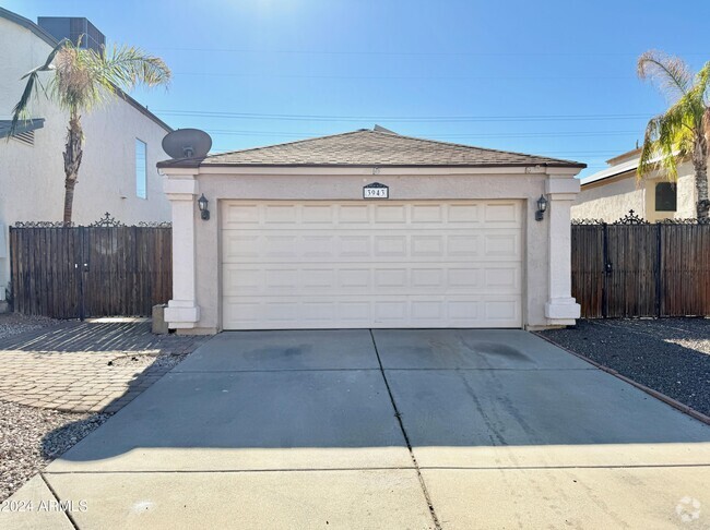 Building Photo - 3943 W Whispering Wind Dr Rental