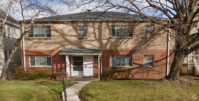 Building Photo - 3140 S Kinnickinnic Ave. (6 Unit) Rental