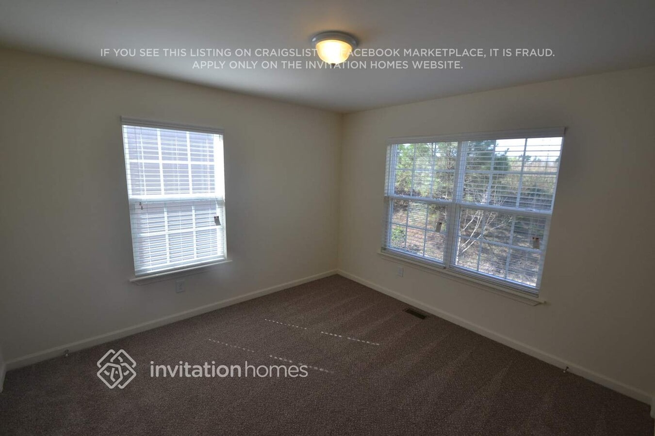 Photo - 112 Village Pkwy