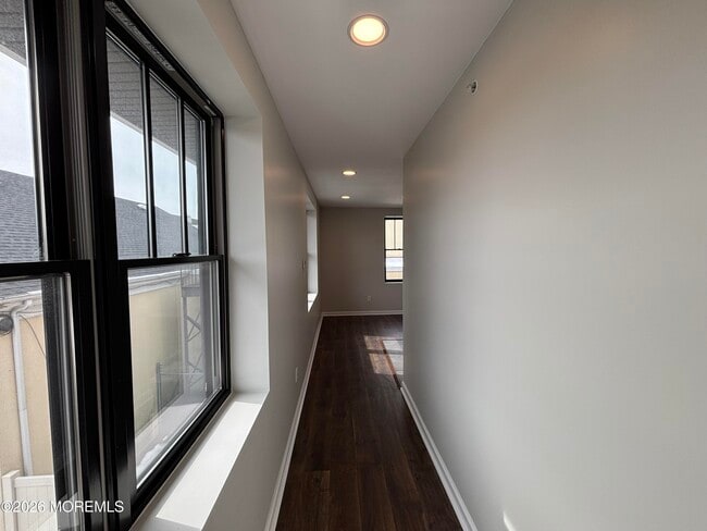 Building Photo - 21 Mechanic St Unit 2