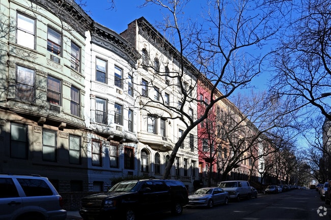 Photo - 55-57 W 89th St