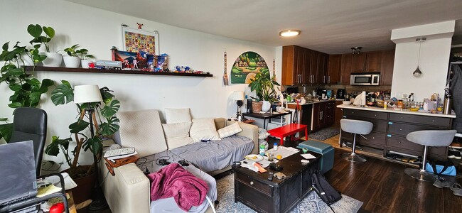 Photo - UPTOWN - GREAT 1BD/1BTH CONDO FOR RENT!