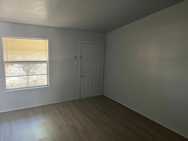 1412 Bermuda Ct
