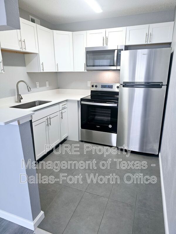 Photo - 18333 Roehampton Dr Unit #1322