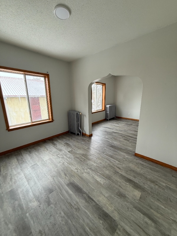 319 Duluth Ave N Unit 4