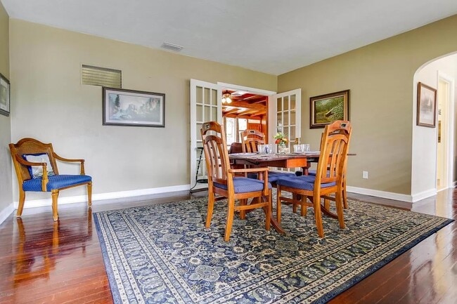 Photo - 1207 Dewitt St