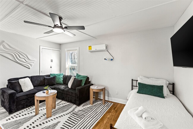 Photo - 3624 Avenue S 1/2