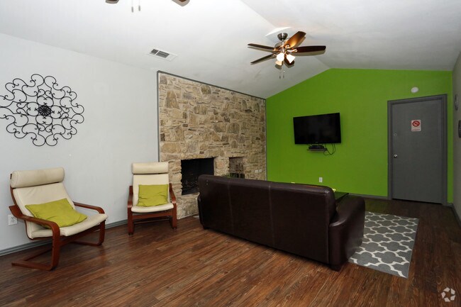 Clubroom - Bridge at Terracina