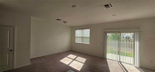 Photo - 1045 Appleton St