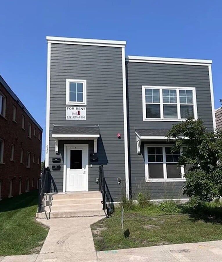 Photo - 2044 Grand Ave Apartments | St. Paul