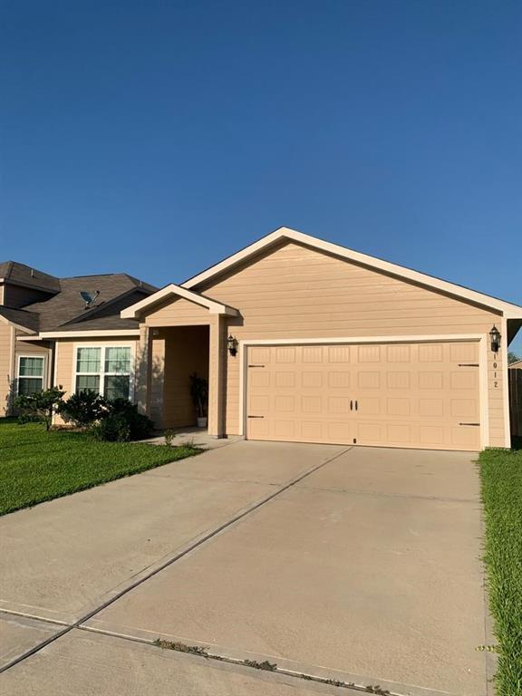 Photo - 1012 Walnut Ln