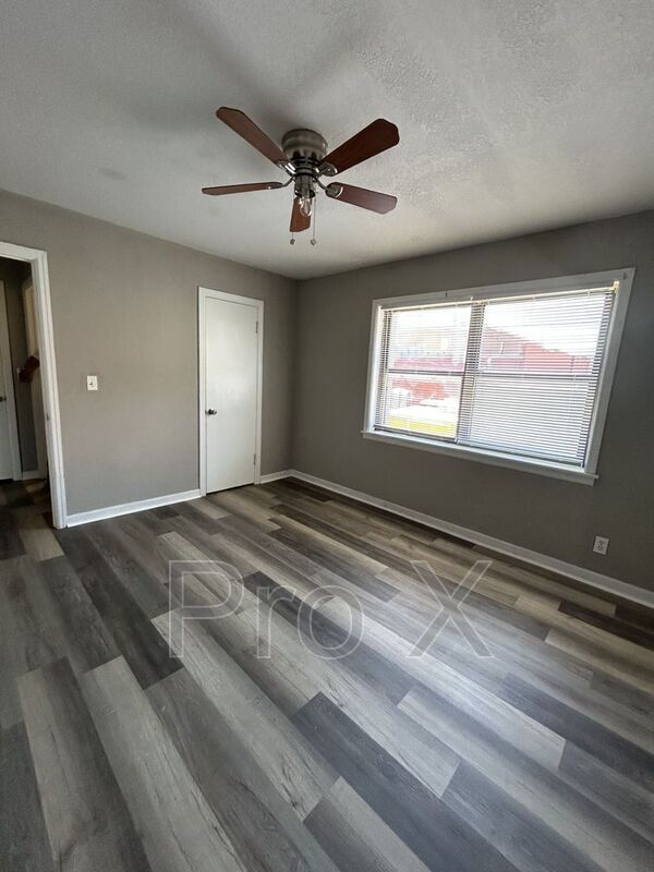 Baxter Apartments