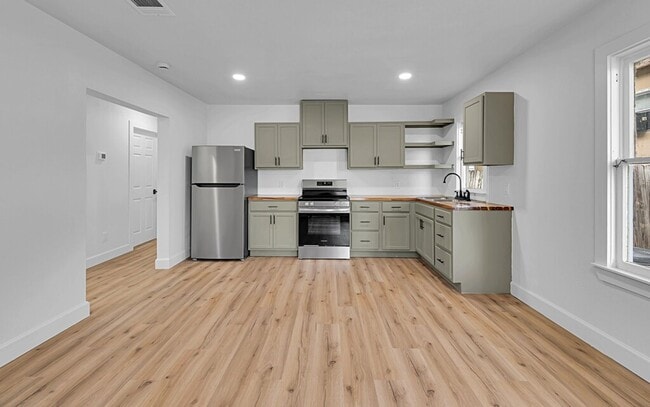 Photo - Newly Renovated 3 Bed, 2 Bath Home in Waco