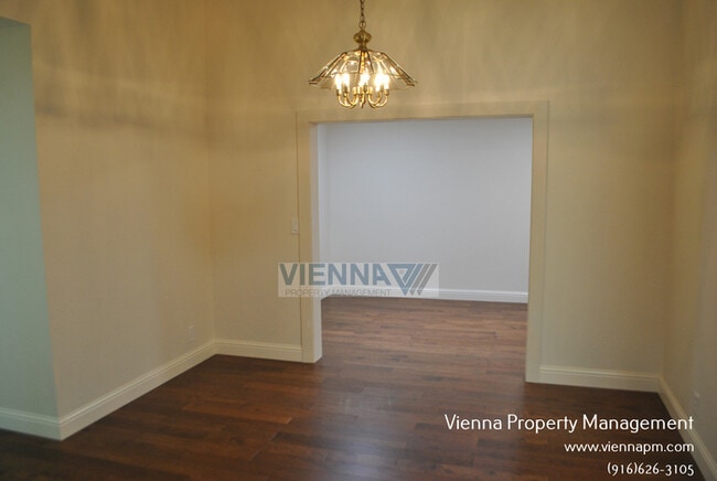 Photo - 4710 El Cid Ct
