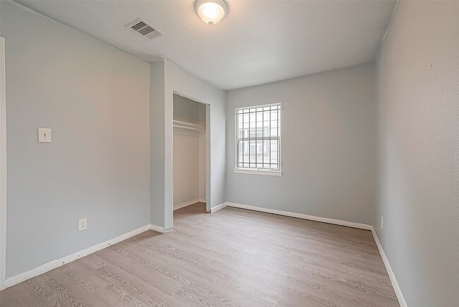 Photo - 9302 Fairland Dr