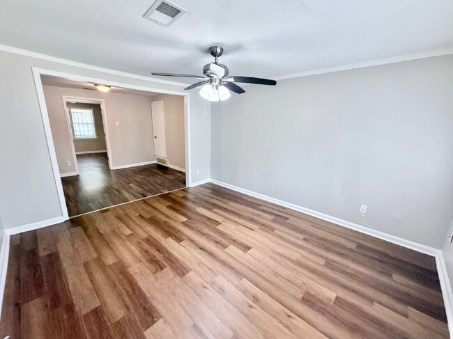 Photo - 858 Eyers Rd