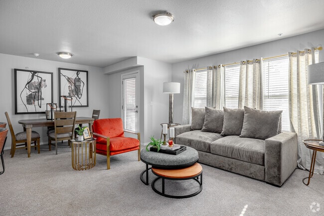 1BR, 1BA - 789SF - Living Room