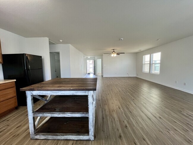 Photo - 202 Sagebrook Dr