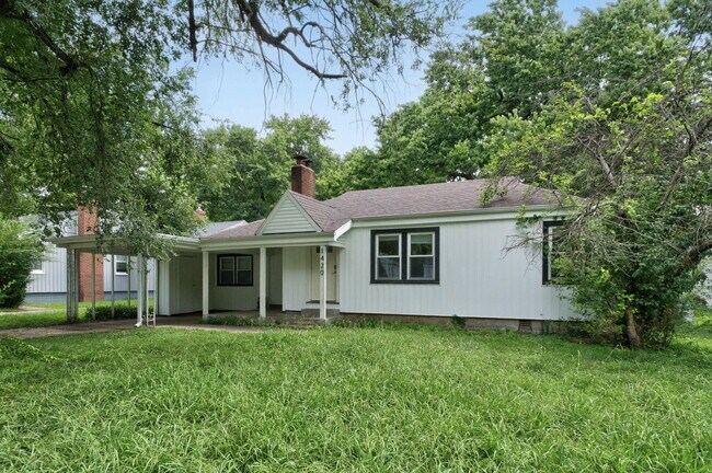 Photo - 1420 S Pickwick Ave