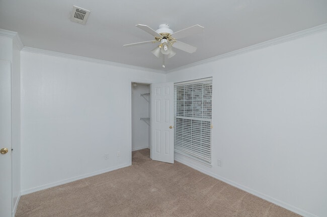 Photo - 1869 Montclair Dr