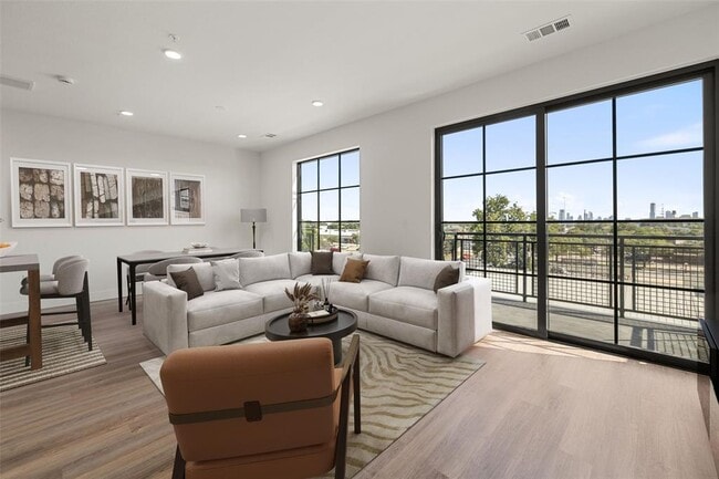 Building Photo - 4315 S Congress Ave Unit 428 Rental