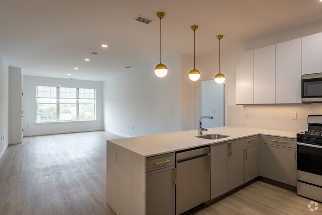 2BR, 2BA - 1,207SF - 110 Washington