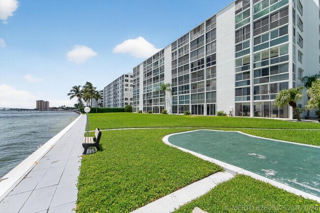 Photo - 501 Lake Shore Dr Unit 206