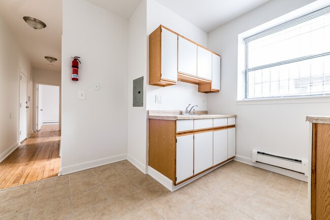 Photo - 5036 W Quincy St