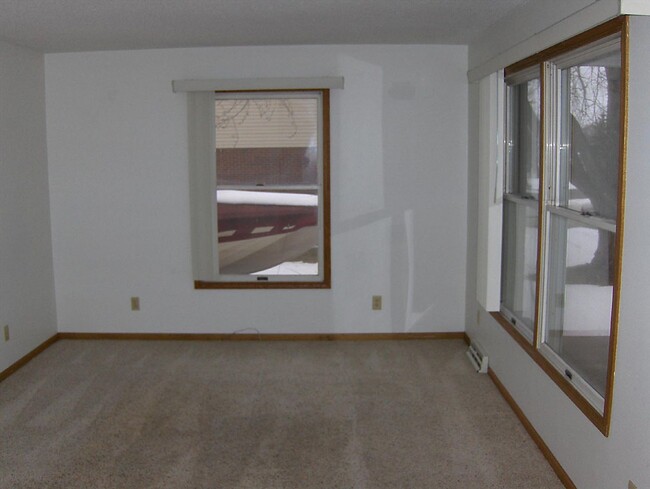 Photo - 1014-1016 Monroe St Apartment Unit 1014