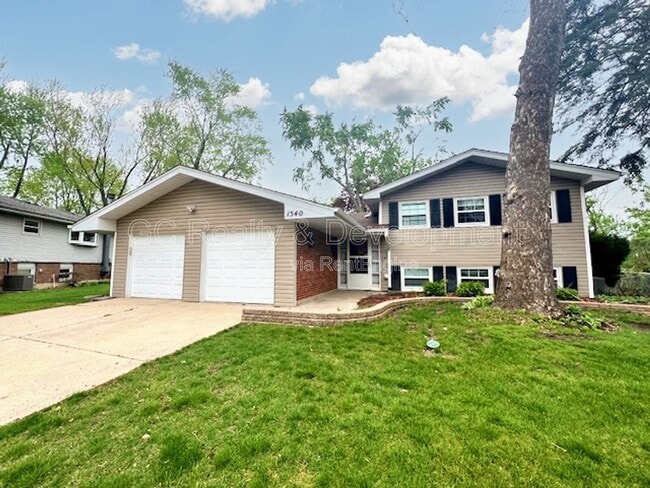 Building Photo - 1540 Edgefield Ln