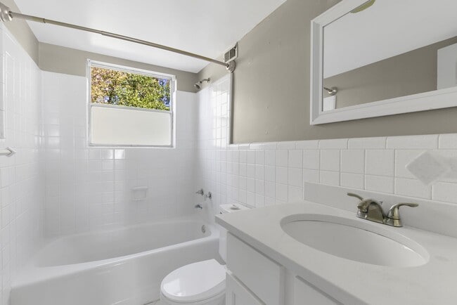 Photo - Cahaba Hills Apartments