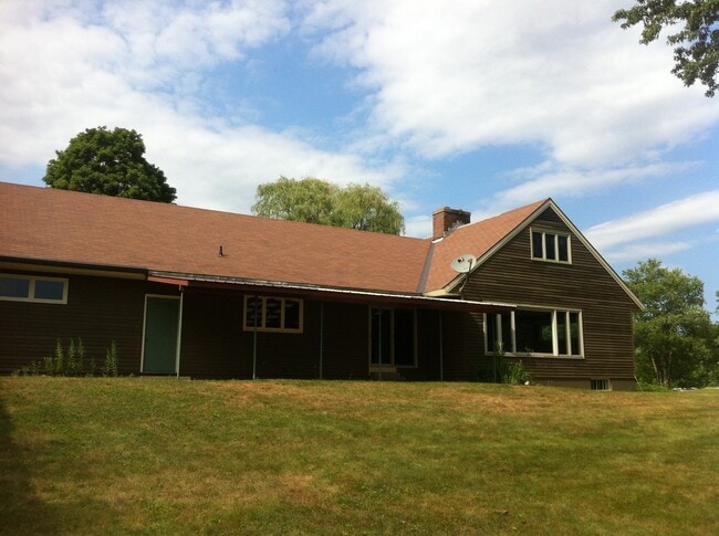 Photo - Beautiful Lakeside home in Windsor Vermont - Will go fast