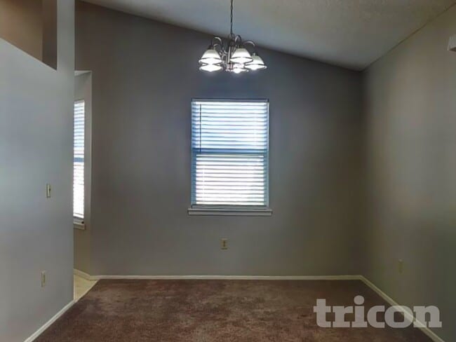 Photo - 635 Charles Pinckney St