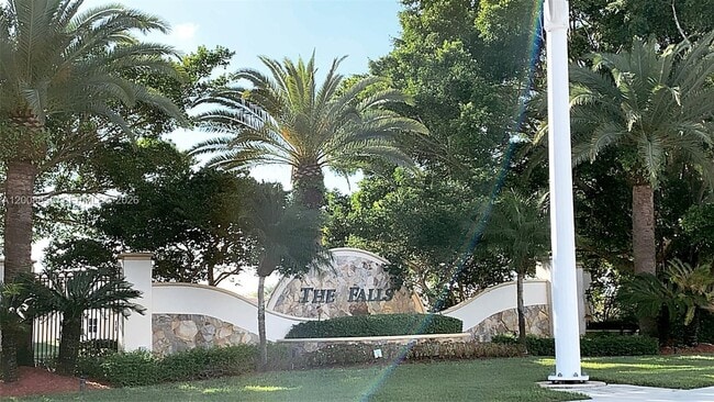 Photo - 756 Sand Creek Cir