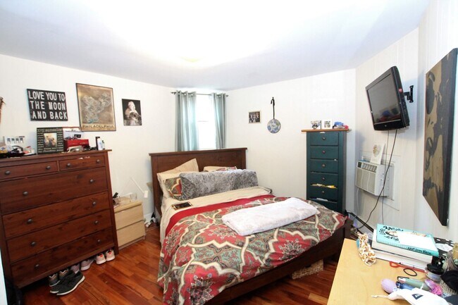 Photo - 2109 Spring Garden St Unit 1R